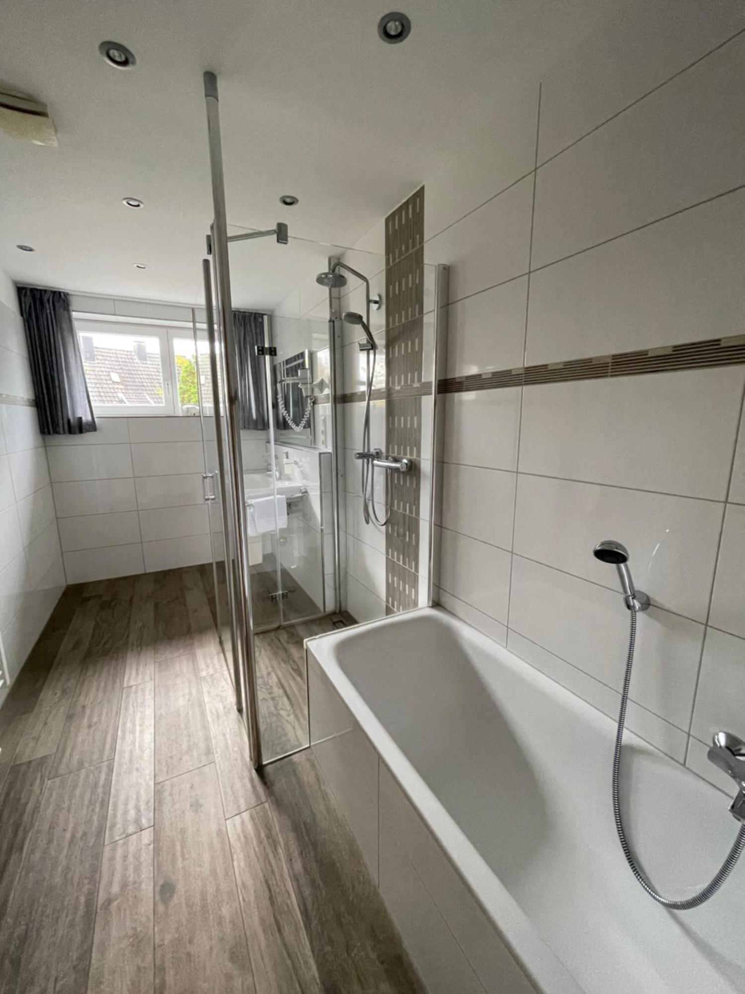 Landhaus Sassenhof Mülheim an der Ruhr Екстериор снимка